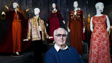 Givenchy, el discípulo de Cristóbal Balenciaga que vistió a